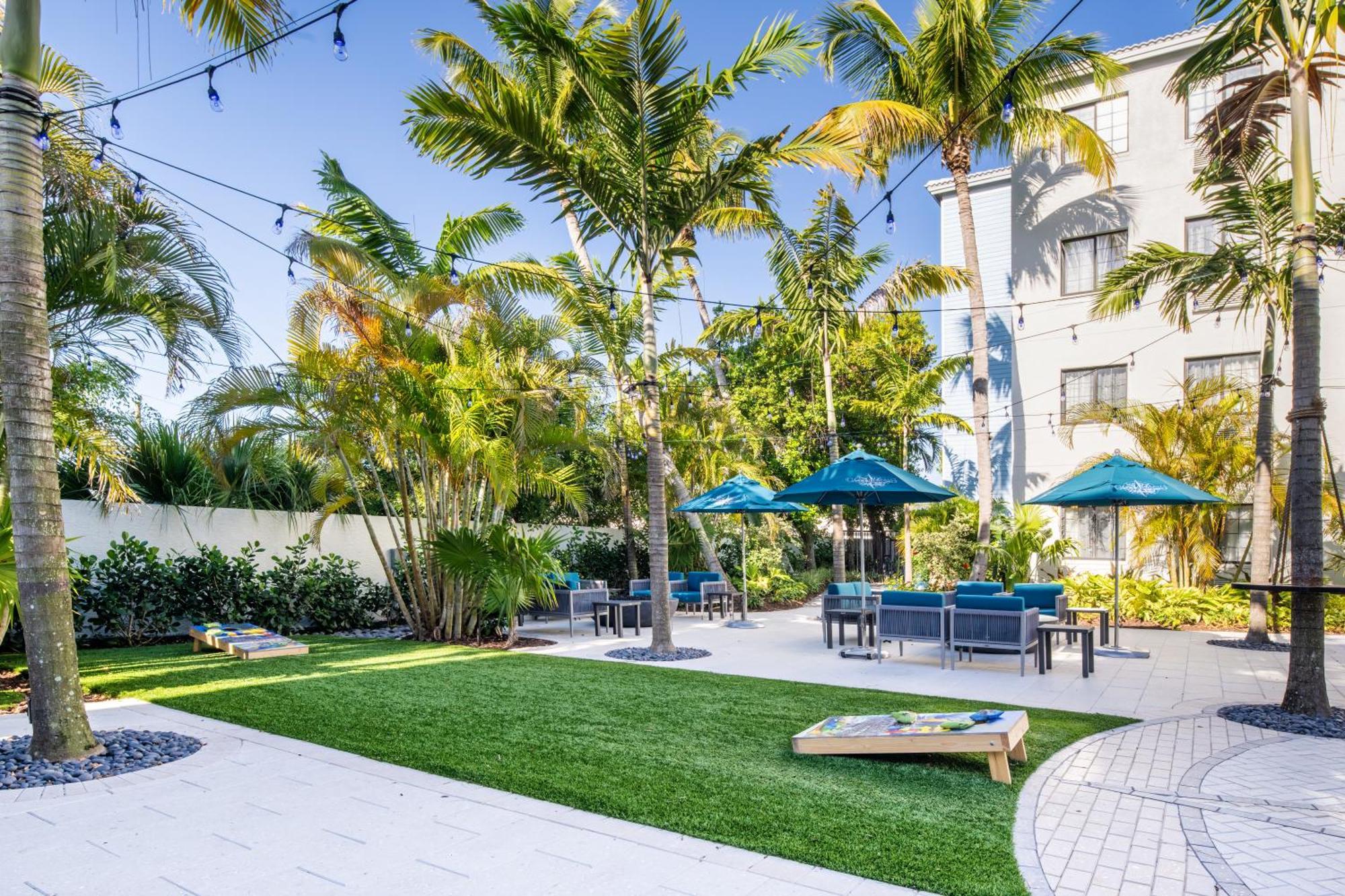 Compass By Margaritaville Hotel North Naples Εξωτερικό φωτογραφία